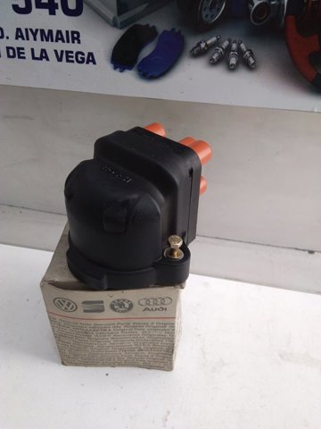 Tampa de distribuidor de ignição (distribuidor) 1235522454 VAG