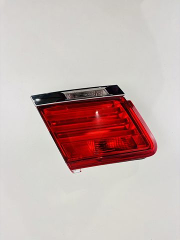 Lanterna traseira esquerda interna 63217182205 BMW