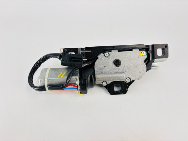 67107114613 BMW