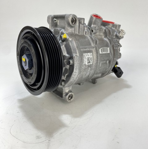 Compressor de aparelho de ar condicionado 8W5816803 VAG