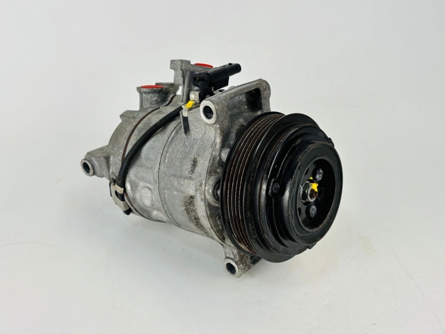 Compressor de aparelho de ar condicionado A0008301301 MERCEDES