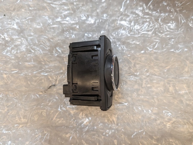 2013863 Ford