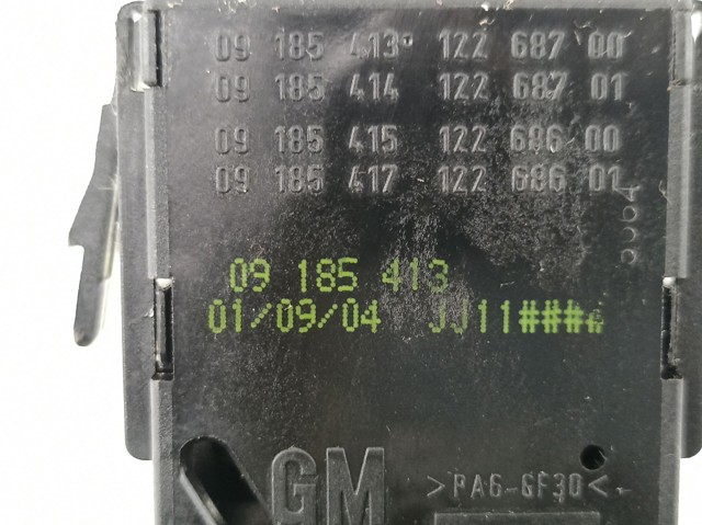 Comutador direito instalado na coluna da direção 09185417 OPEL