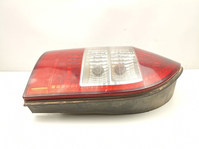 Lanterna traseira esquerda 1222075 OPEL