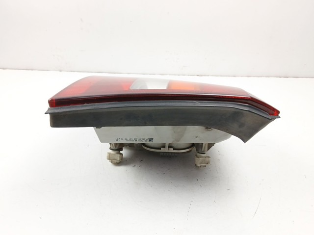 Lanterna traseira esquerda 13117091 OPEL