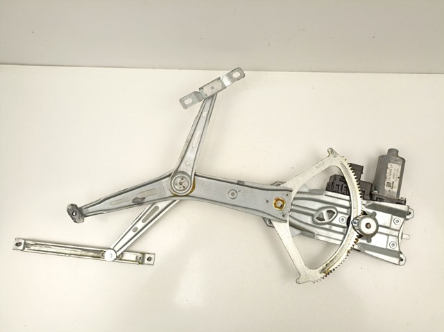 Motor de acionamento de vidro da porta dianteira esquerda 13132434 OPEL