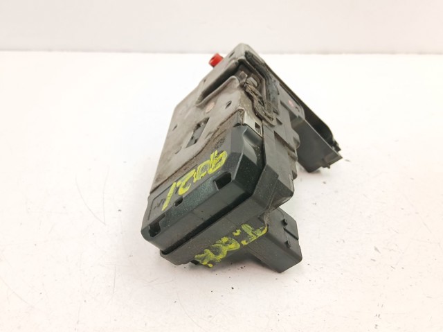 Fecho da porta traseira direita 13210739 OPEL