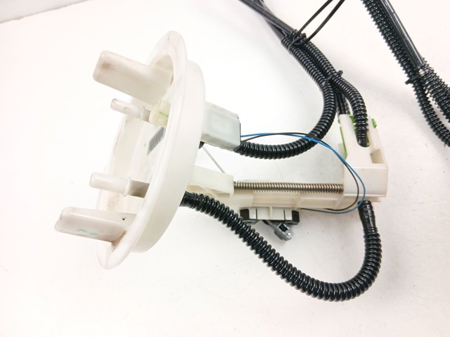 Módulo de bomba de combustível com sensor do nível de combustível 1582881035 MERCEDES