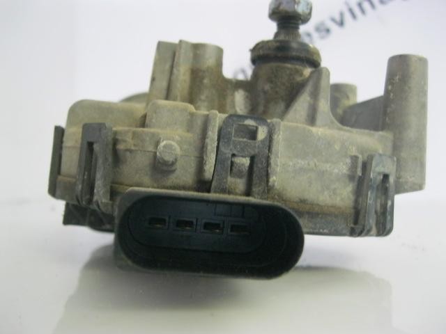 1704578 Ford
