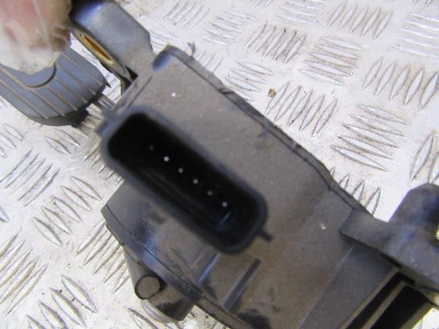 18002AX700 Nissan/Infiniti