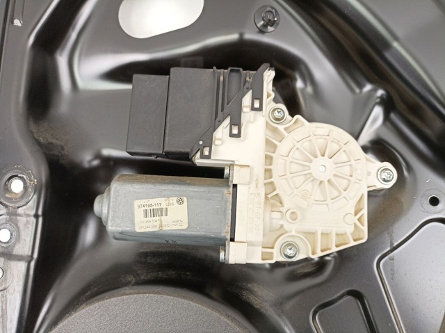 Motor de acionamento de vidro da porta traseira direita 1K0959704F VAG