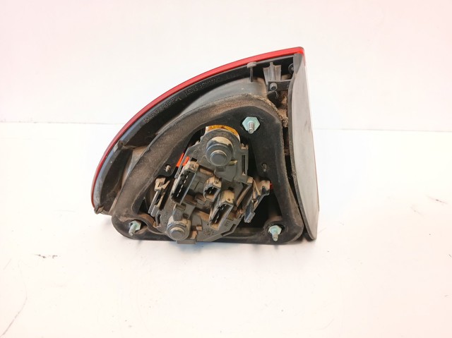 Lanterna traseira direita externa 1M6945096A VAG
