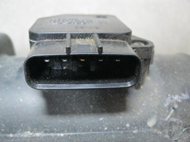 2220433010 Toyota