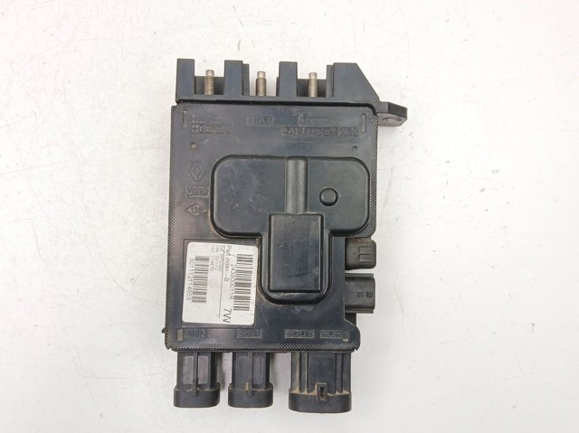 243800011R Renault (RVI)