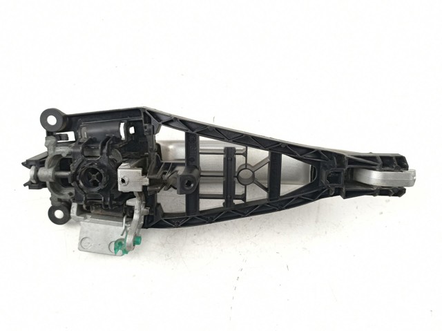 Suporte de maçaneta externa da porta dianteira direita 24463524 OPEL