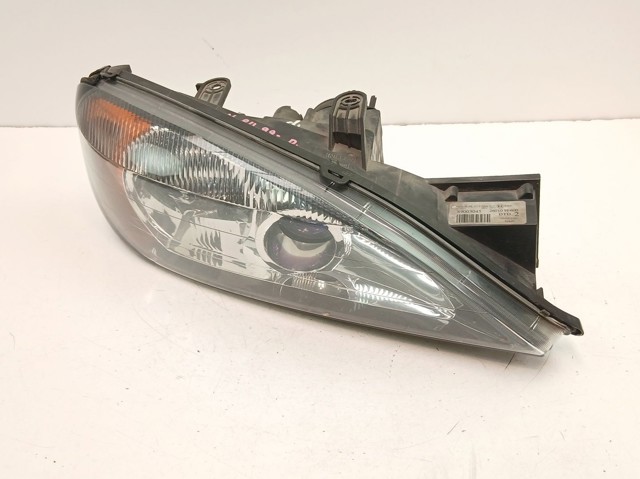Luz direita 260109F600 NISSAN