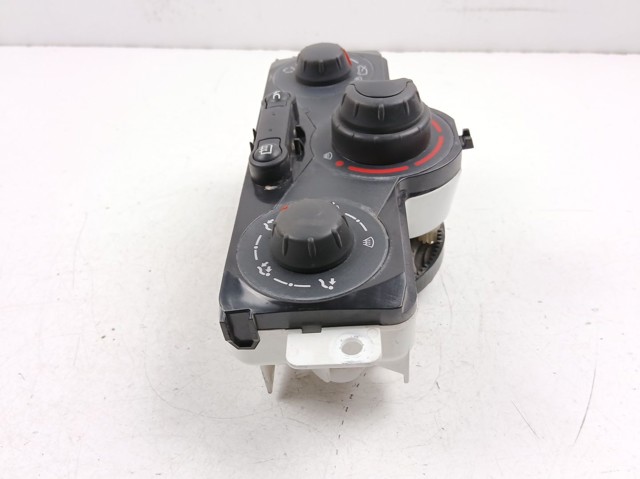 Unidade de controlo dos modos de aquecimento/condicionamento 275100550R RENAULT
