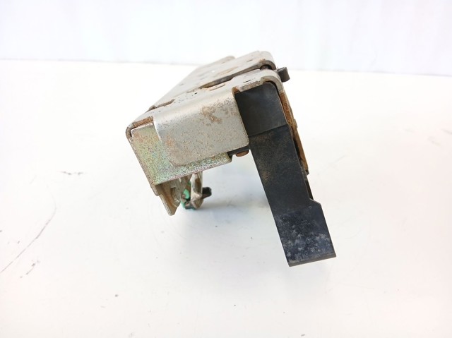 2T1AV21812BG Ford