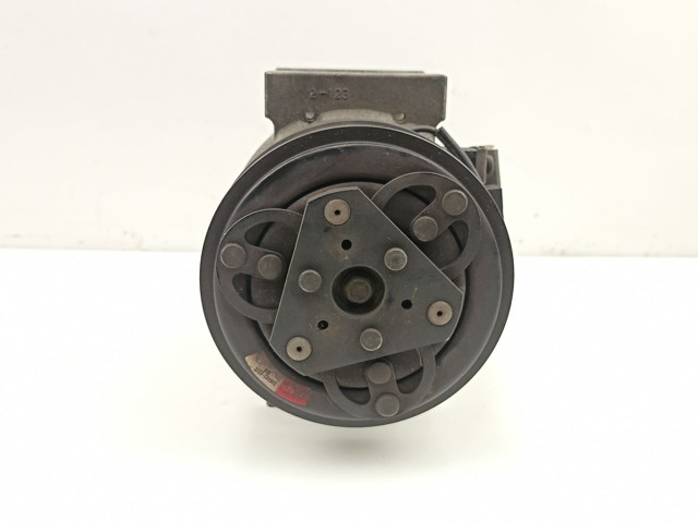 Compressor de aparelho de ar condicionado 30612681 VOLVO
