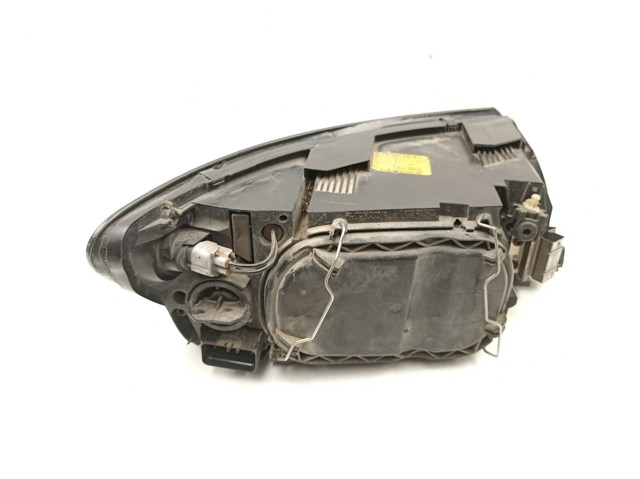 Luz direita 30698873 VOLVO
