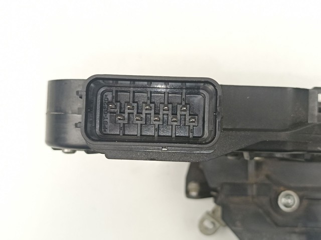 Fecho da porta dianteira esquerda 30753658 VOLVO
