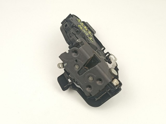 Fecho da porta traseira direita 30753674 VOLVO