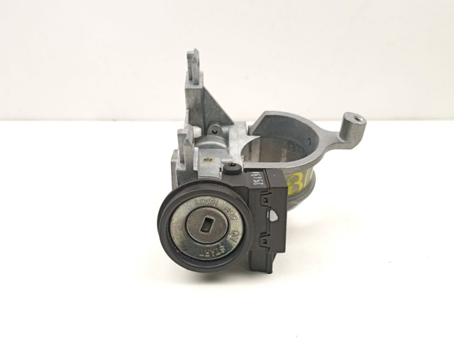 4408A040 Mitsubishi