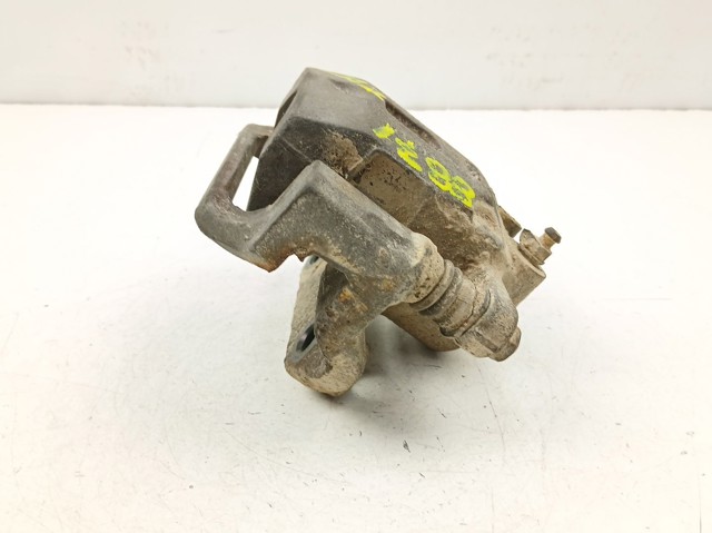 Suporte do freio traseiro direito 4844008000 SSANG YONG