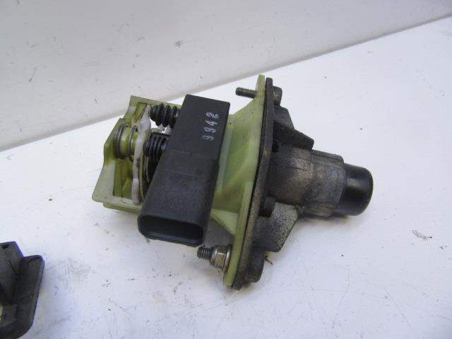 Trinco de fecho de ignição Ford Mondeo III B4Y ao melhor preço