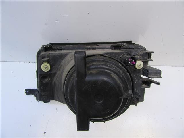Luz direita 4A0941030 VAG