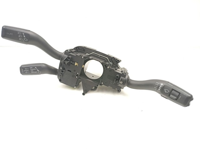 Comutador direito instalado na coluna da direção 4E0953503G VAG