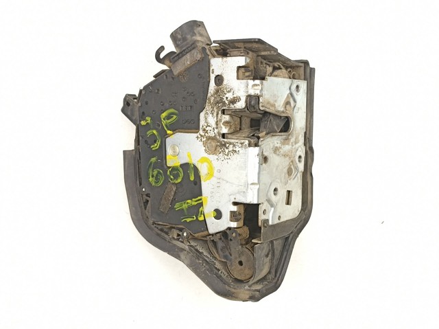 Fecho da porta dianteira esquerda 51218253431 BMW