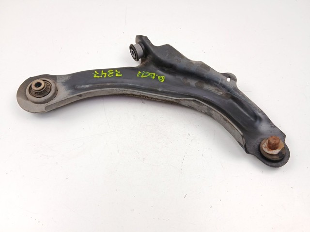 Braço oscilante inferior direito de suspensão dianteira 545041327R RENAULT