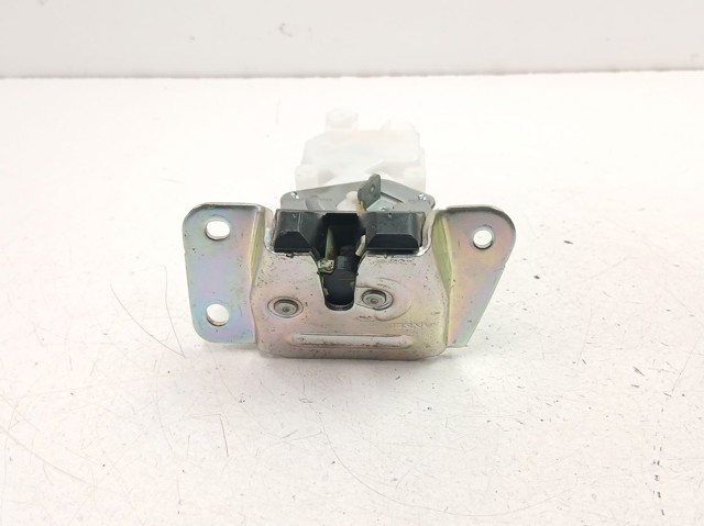 Fecho de tampa de porta-malas (de 3ª/5ª porta traseira) 5808A067 MITSUBISHI