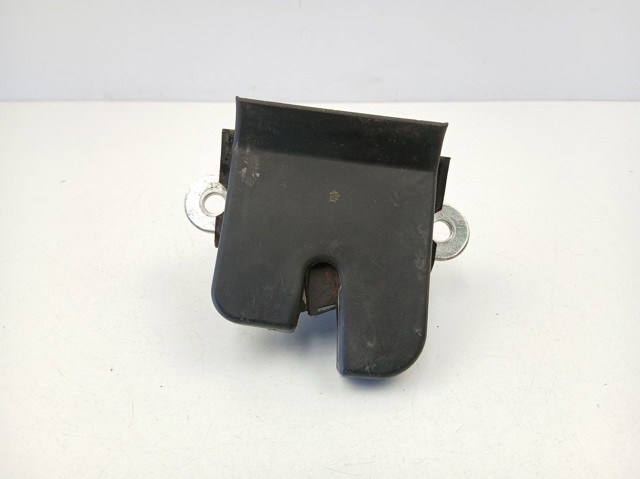 Fecho de tampa de porta-malas (de 3ª/5ª porta traseira) 5L6827505A VAG