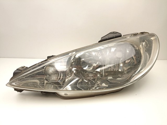 Luz esquerda 6204S9 PEUGEOT