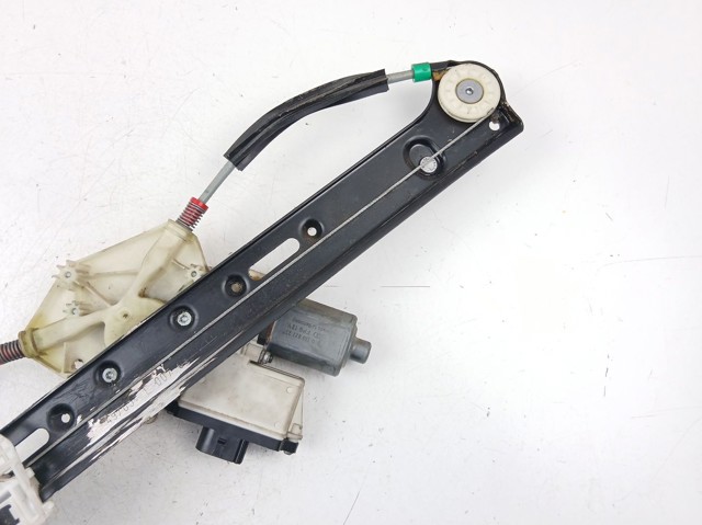 Motor de acionamento de vidro da porta traseira esquerda 6925965 BMW