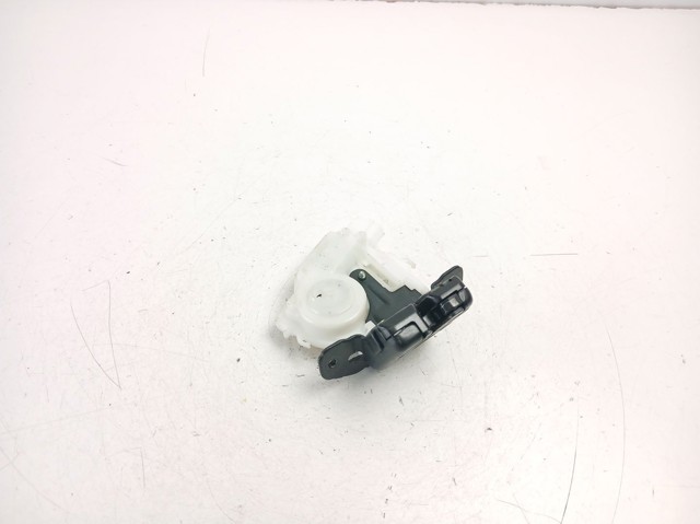 Fecho de tampa de porta-malas (de 3ª/5ª porta traseira) Toyota Yaris P21 ao melhor preço