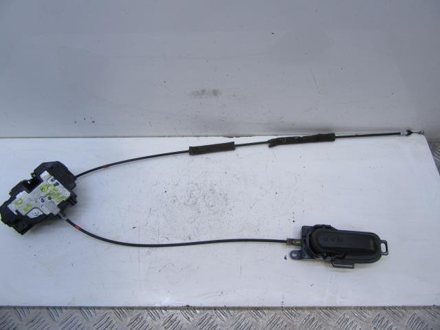 Fecho da porta dianteira direita 805009U10C NISSAN