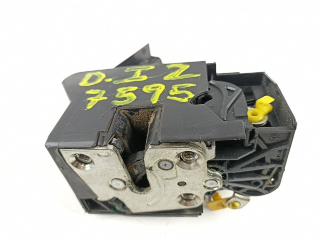 Fecho da porta dianteira esquerda 805039362R RENAULT