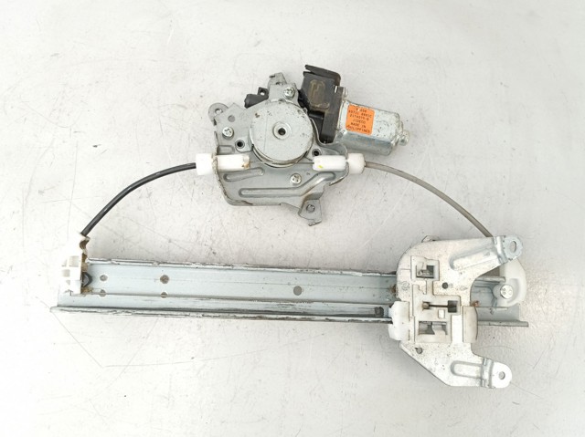 Motor de acionamento de vidro da porta traseira esquerda 8073189913 NISSAN