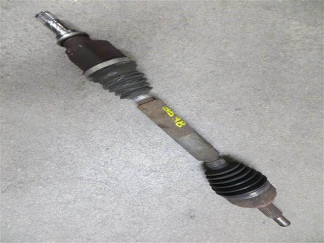 Semieixo (acionador) dianteiro esquerdo 8200432516 RENAULT