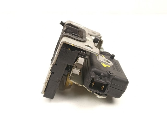 Fecho da porta traseira esquerda 8200735248 RENAULT