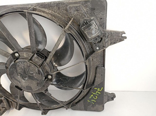 Difusor do radiador de esfriamento, montado com motor e roda de aletas 8200765566 RENAULT