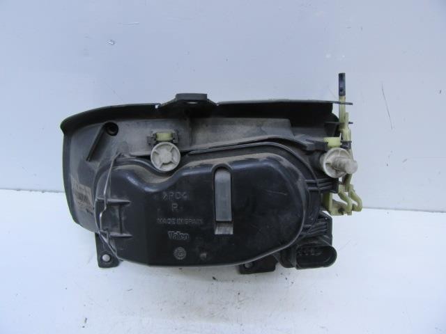 Luz direita 89302820 VAG