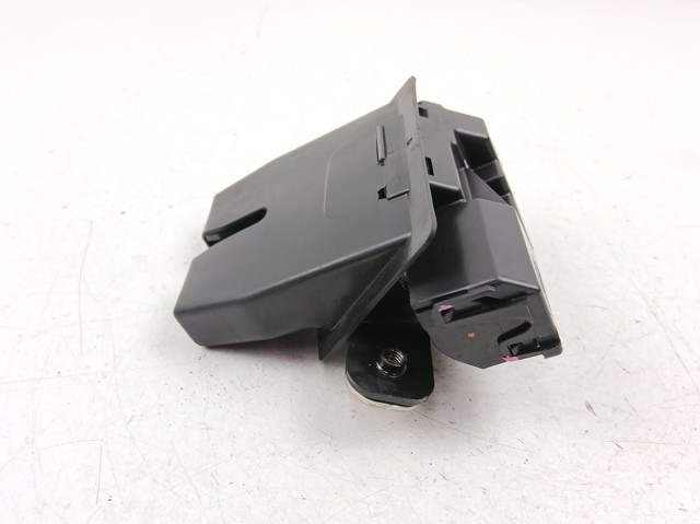 Fecho de tampa de porta-malas (de 3ª/5ª porta traseira) 8A61A442A66BE FORD