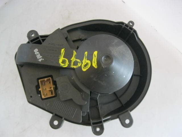 Motor de ventilador de forno (de aquecedor de salão) 8D1819021B VAG