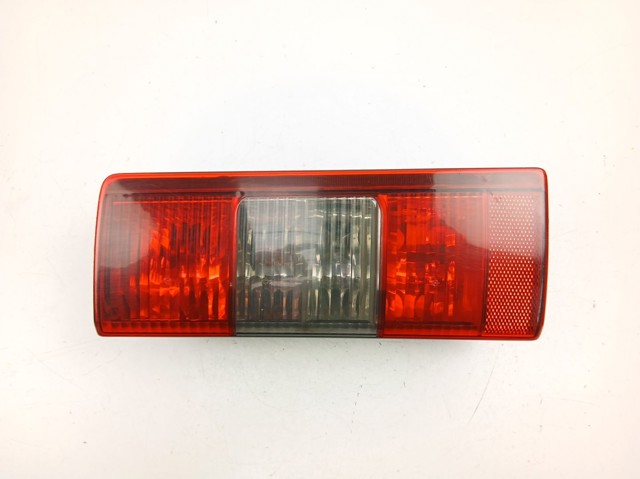 Lanterna traseira direita 9199763 OPEL