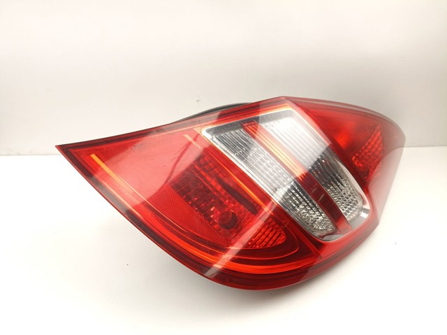 Lanterna traseira direita 924022L010 HYUNDAI