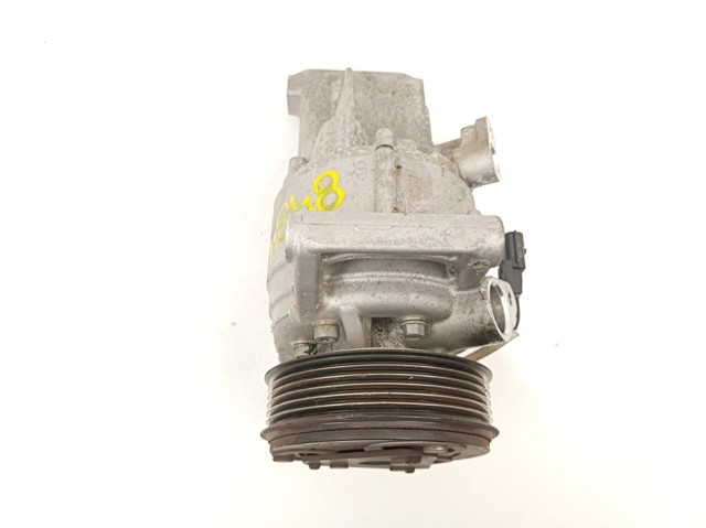 Compressor de aparelho de ar condicionado 926001571R RENAULT